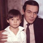 Эмин родился в городке Баку, Азербайджанская ССР