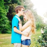 как понять что ты нравишься незнакомому парню