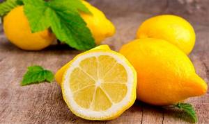 нарезанный лимон