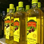 Оливковое масло в бутылке