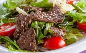 Простые рецепты мясных салатов из говядиины