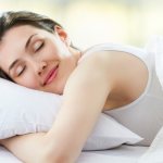 Здоровый сон важен для состояния кожи вокруг глаз